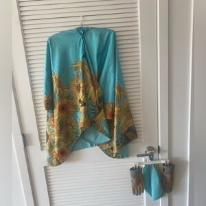 VanGogh Sunflower Hooded Rain Poncho and Matching Gloves Set